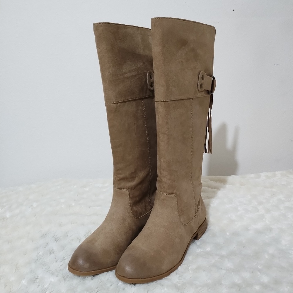 New BC Footwear Vegan leather Boots Size 6.5